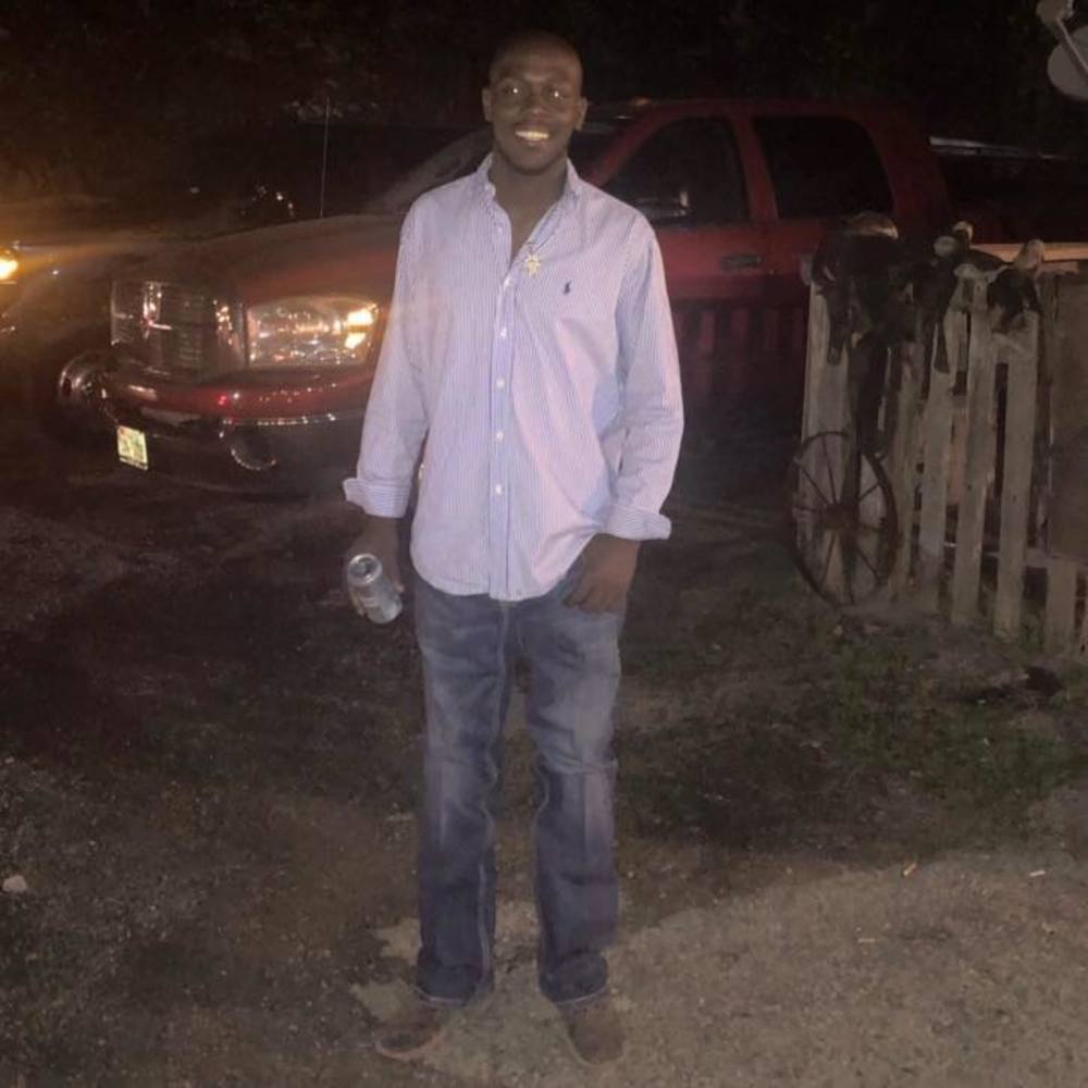 Meet your Posher, Lawrence